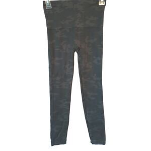 Spanx Look At Me Now High Waisted Seamless Tight Leggings Size Medium Camo